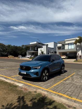 VOLVO XC40 P8 RECHARGE TWIN ELECTRIC ULTIMATE AWD